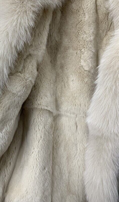 Women's Military Green Winter Coat Jacket Parka w/ Fox Fur Collar - Image 4